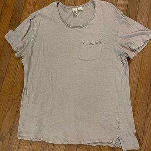 UO Three feathers tee shirts